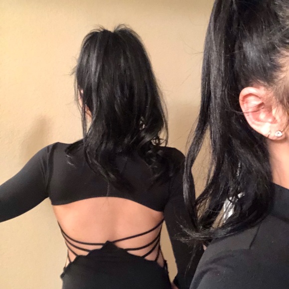 Short & Black Turtleneck Dress - Picture 5 of 5